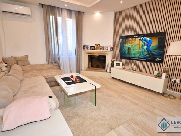 casa semindipendente in vendita a Modena in zona Villanova