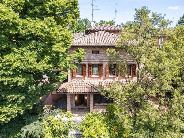 casa indipendente in vendita a Modena in zona San Lazzaro / Modena Est