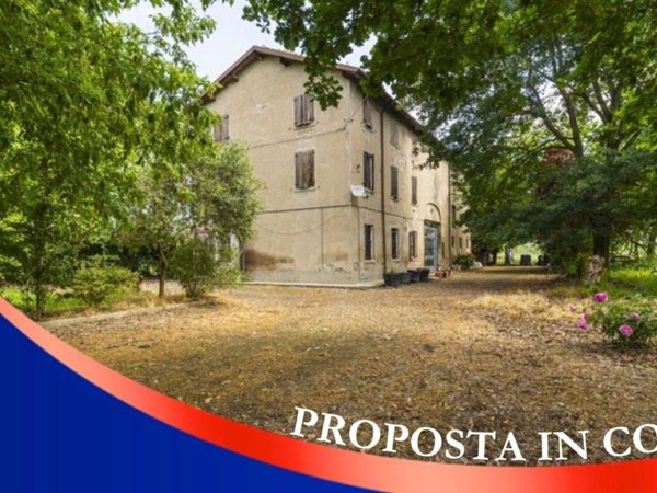 casa indipendente in vendita a Modena in zona Villanova