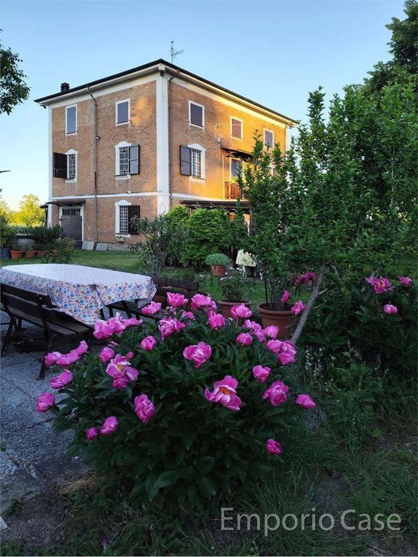 casa indipendente in vendita a Modena in zona Baggiovara