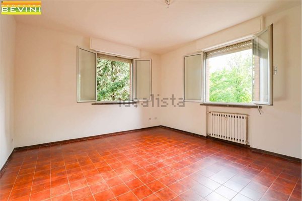 appartamento in vendita a Modena in zona Madonnina / Quattro Ville