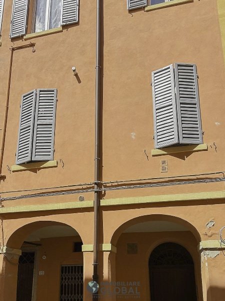 appartamento in vendita a Modena in zona Centro Storico