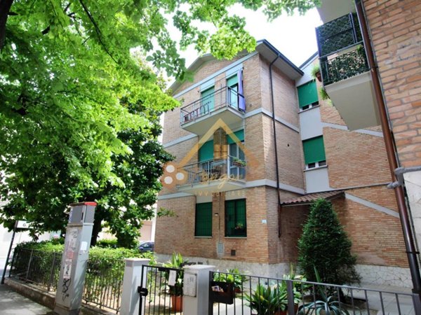appartamento in vendita a Modena in zona San Lazzaro / Modena Est
