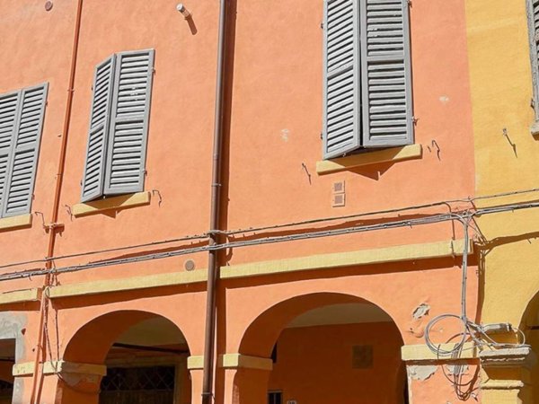 appartamento in vendita a Modena in zona Centro Storico
