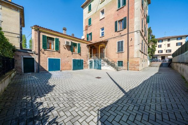 appartamento in vendita a Modena in zona San Lazzaro / Modena Est