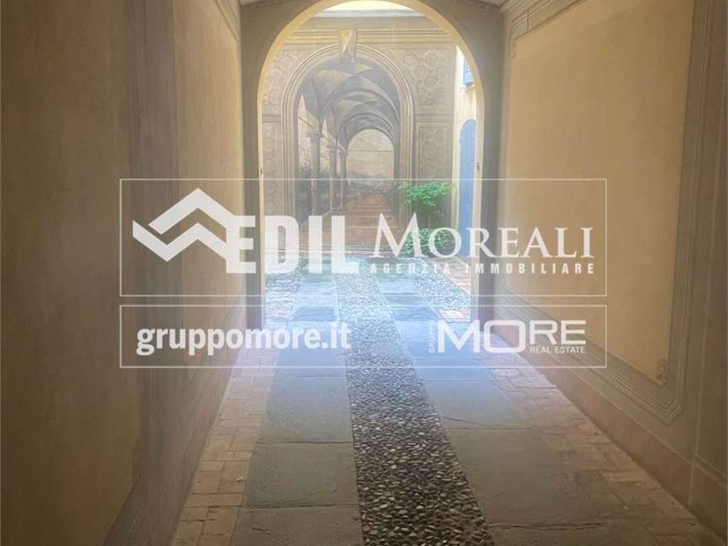 appartamento in vendita a Modena in zona Centro Storico