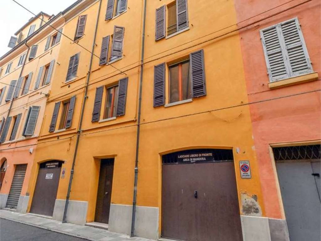 appartamento in vendita a Modena in zona Centro Storico