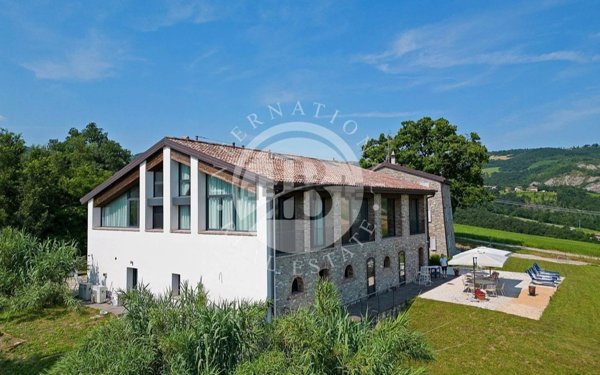 casa indipendente in vendita a Modena in zona Centro Storico