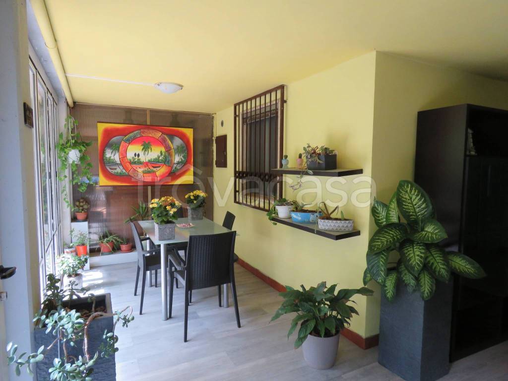casa indipendente in vendita a Modena in zona Crocetta