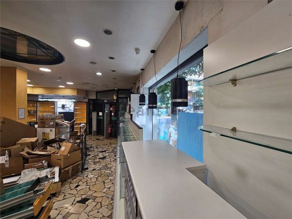 ufficio in vendita a Modena in zona San Lazzaro / Modena Est