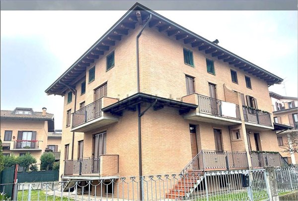 casa indipendente in vendita a Modena in zona Cittanova