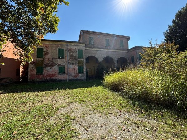 terreno edificabile in vendita a Modena in zona San Martino di Mugnano