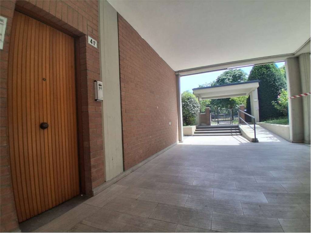 appartamento in vendita a Modena in zona San Cataldo