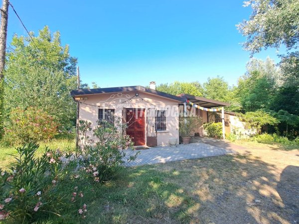 casa indipendente in vendita a Modena in zona San Damaso