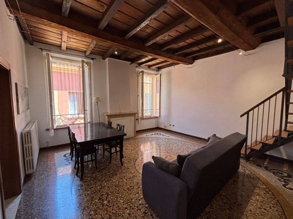 appartamento in vendita a Modena in zona Centro Storico