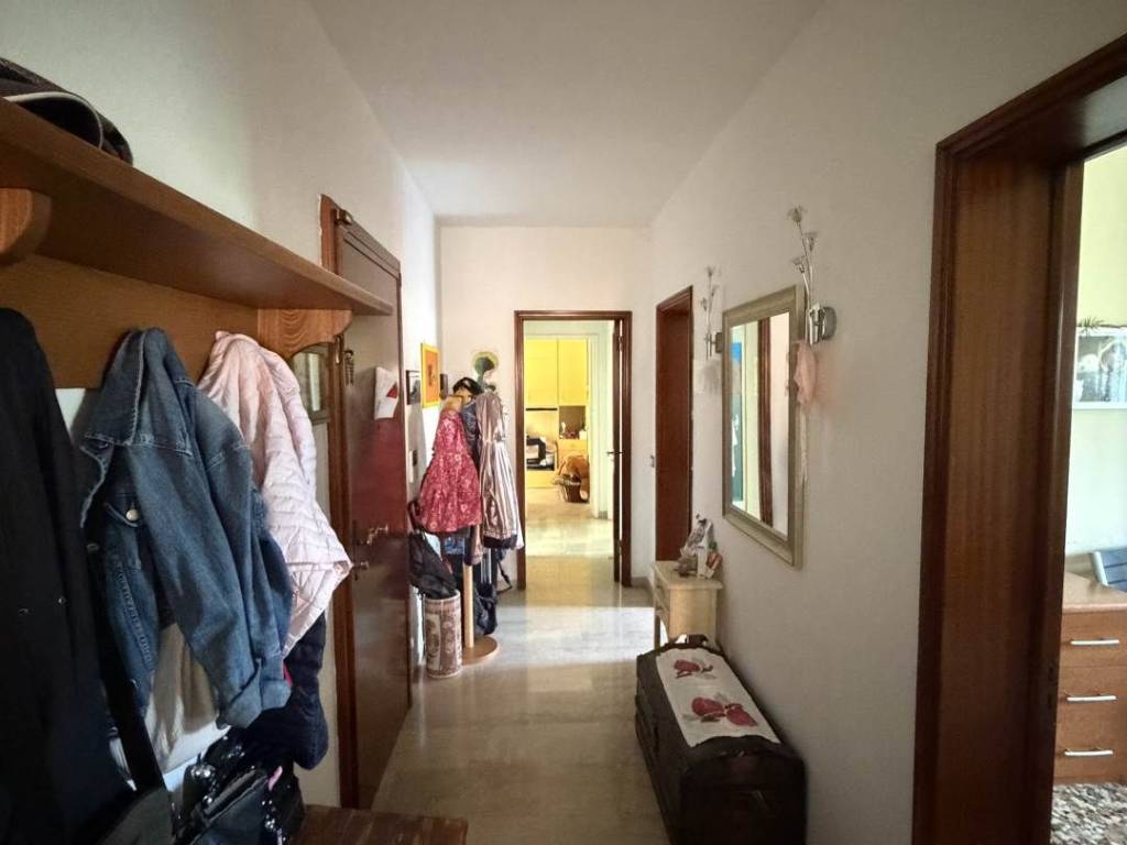 appartamento in vendita a Modena in zona Madonnina / Quattro Ville