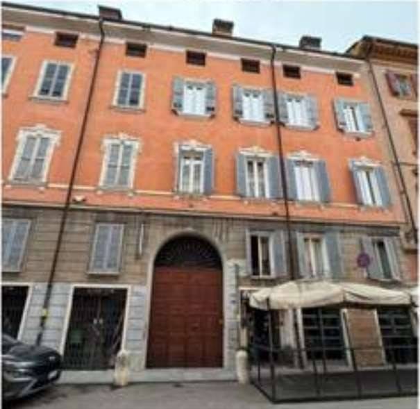 appartamento in vendita a Modena in zona Centro Storico