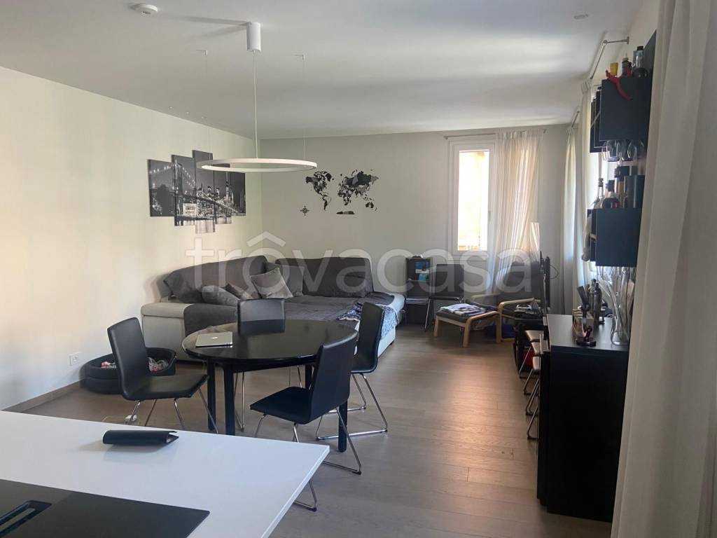 appartamento in vendita a Modena in zona Centro Storico