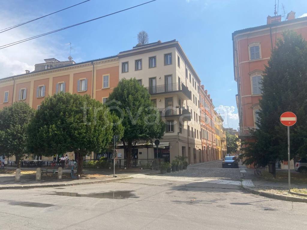 appartamento in vendita a Modena in zona Centro Storico