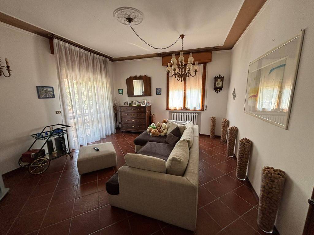 appartamento in vendita a Modena in zona Madonnina / Quattro Ville