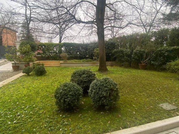 casa indipendente in vendita a Modena in zona San Damaso