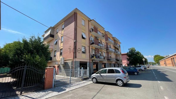appartamento in vendita a Modena in zona Crocetta
