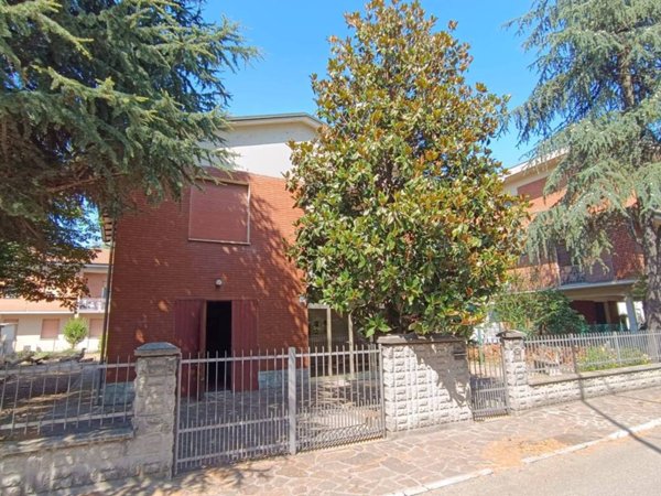 casa indipendente in vendita a Modena in zona San Lazzaro / Modena Est