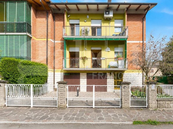 casa indipendente in vendita a Modena in zona Buon Pastore