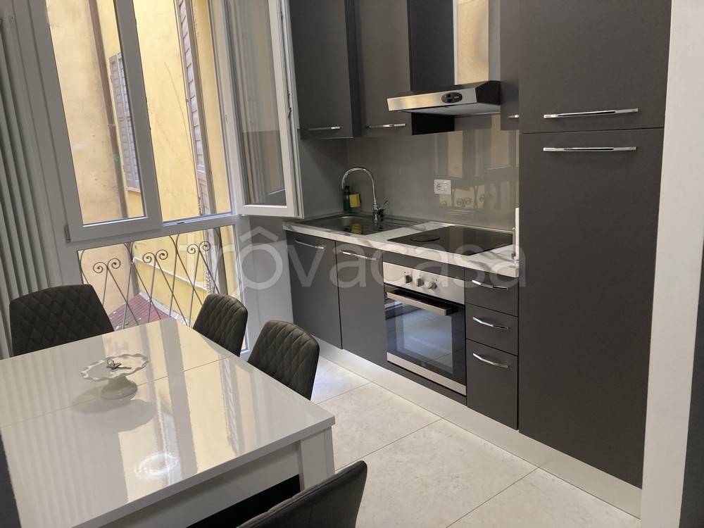 appartamento in vendita a Modena in zona Centro Storico