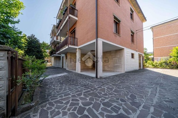 appartamento in vendita a Modena in zona Buon Pastore