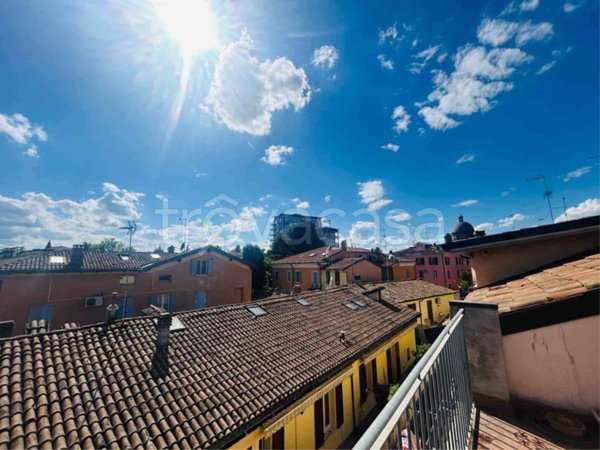 appartamento in vendita a Modena in zona Crocetta