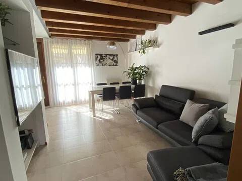 appartamento in vendita a Modena in zona Crocetta