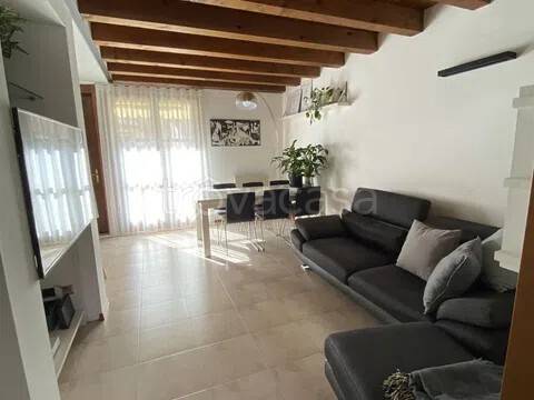 appartamento in vendita a Modena in zona Crocetta