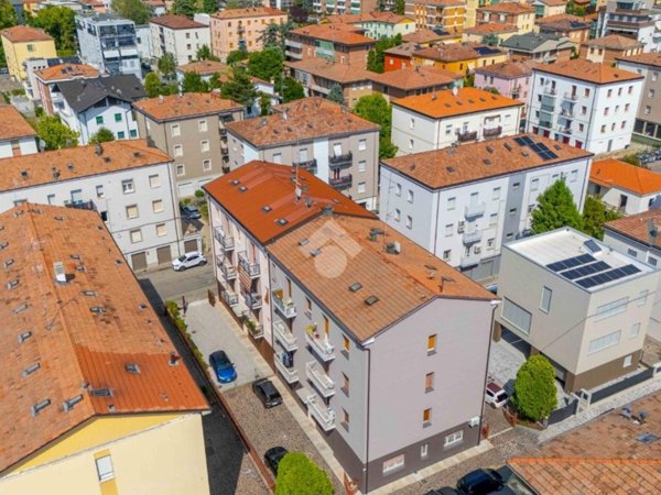 appartamento in vendita a Modena in zona Buon Pastore