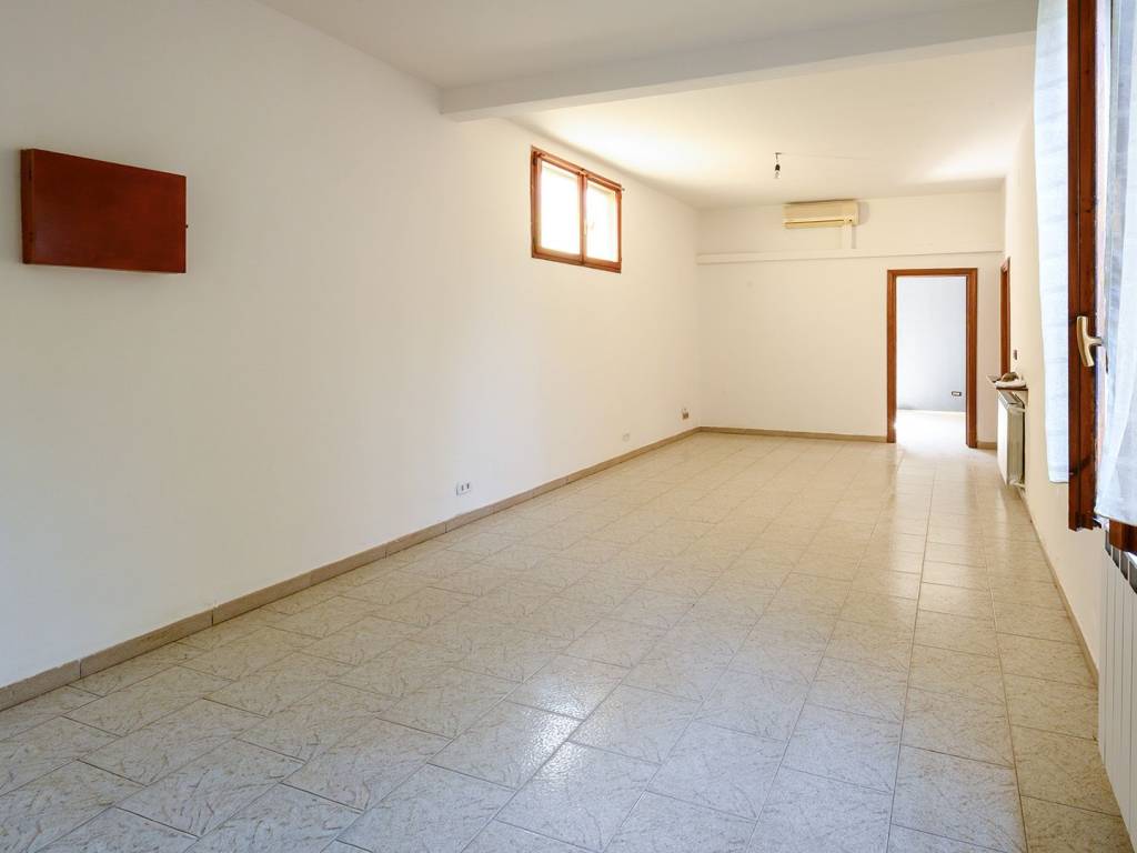 appartamento in vendita a Modena in zona Sant'Agnese