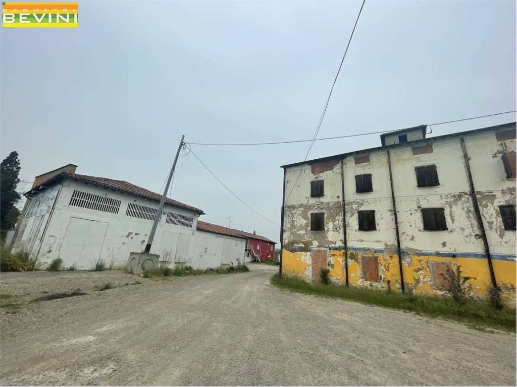casa indipendente in vendita a Modena