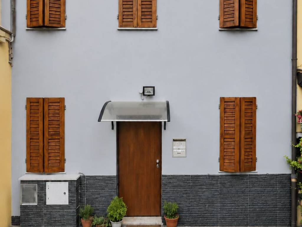 casa indipendente in vendita a Modena in zona San Faustino