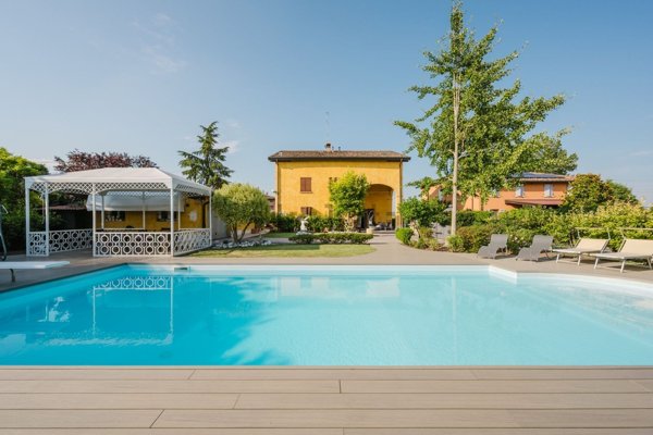 casa indipendente in vendita a Modena in zona Ganaceto