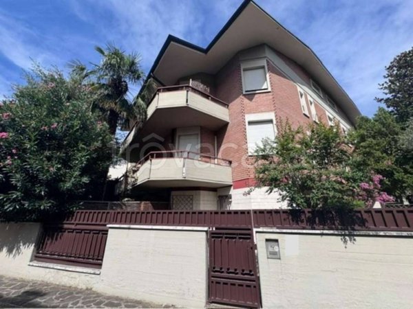 appartamento in vendita a Modena in zona Buon Pastore