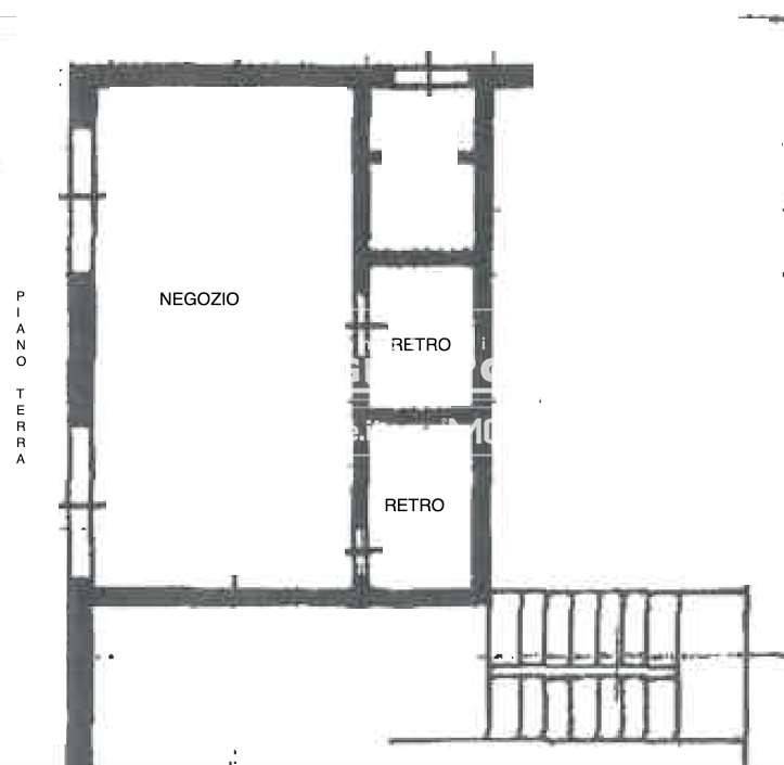 negozio in vendita a Modena in zona Lamarmora