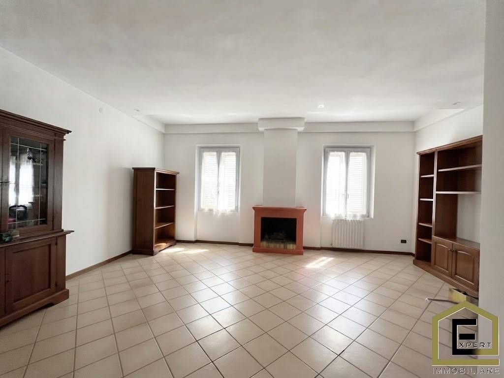 appartamento in vendita a Modena in zona Centro Storico