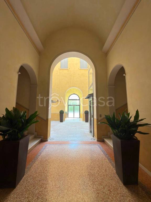 ufficio in vendita a Modena in zona Centro Storico