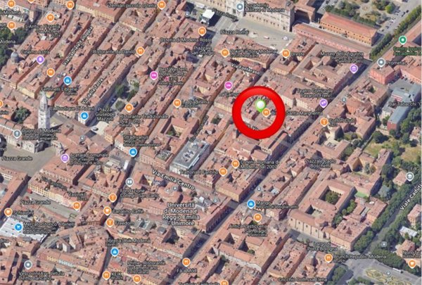 appartamento in vendita a Modena in zona Centro Storico