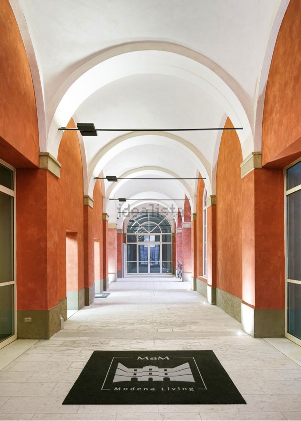 appartamento in vendita a Modena in zona Centro Storico