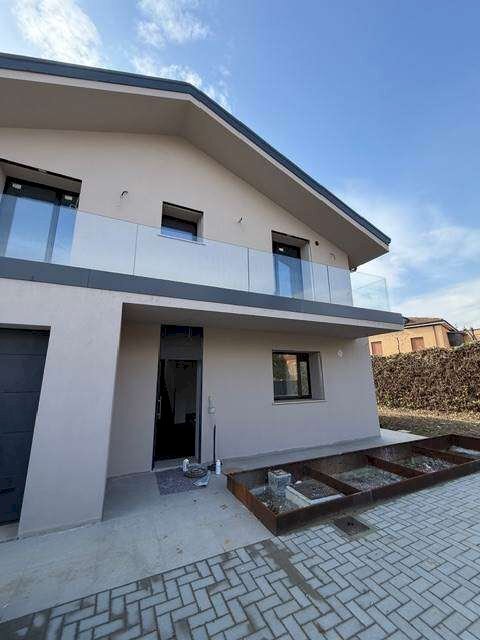 casa indipendente in vendita a Modena in zona San Faustino