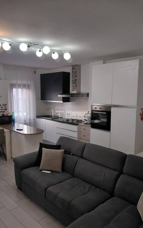 appartamento in vendita a Modena in zona Madonnina / Quattro Ville