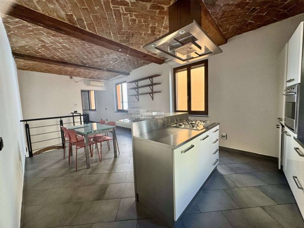 appartamento in vendita a Modena in zona Centro Storico