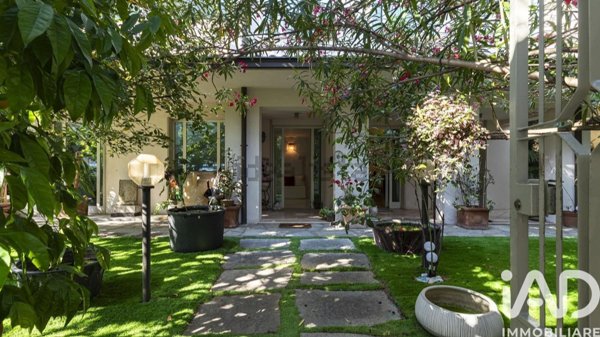 casa indipendente in vendita a Modena in zona San Lazzaro / Modena Est