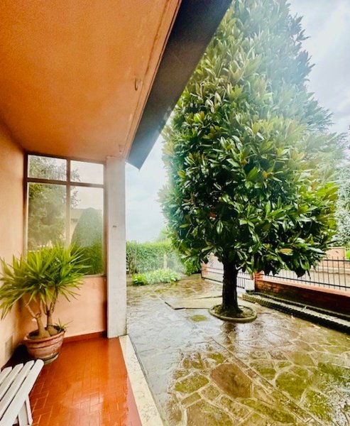 casa indipendente in vendita a Modena in zona Crocetta