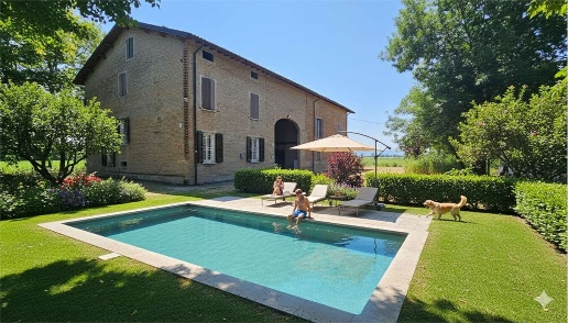 casale in vendita a Modena